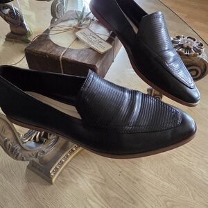 Vince Camuto Black Textured Loafers